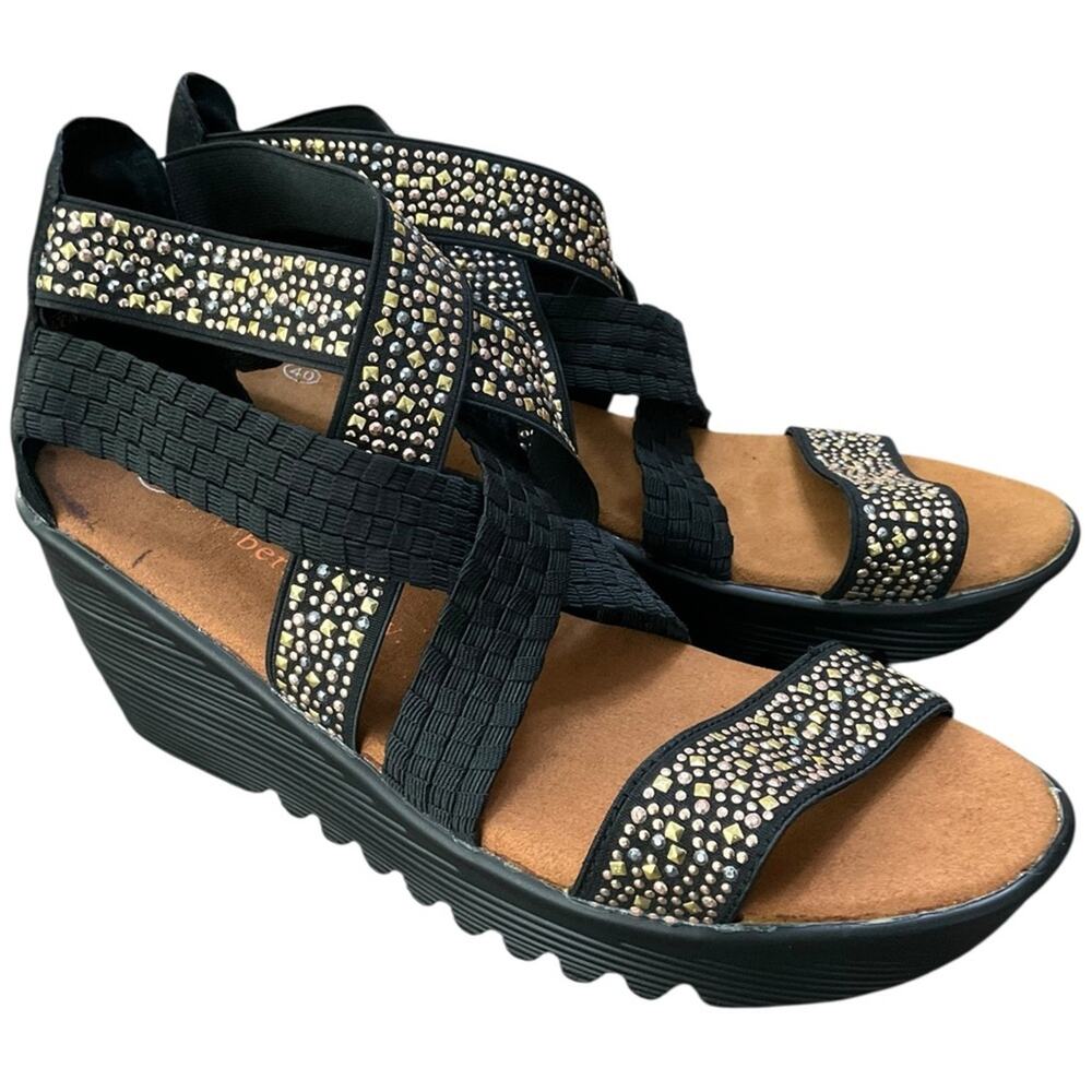 Bernie Mev Women's Lucious Sandals Stud design Size 10 NIB NEW